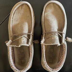 Hey Dude Wally Men’s Light Tan